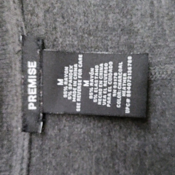 💥 5/$15💥. 🩶Premise  Women's Long Sleeve Pullover With Thumb Hole 🕳️ - Picture 3 of 6